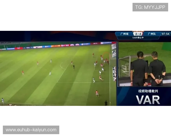 法甲联赛VAR判罚再引热议 裁判公正性与技术应用成焦点