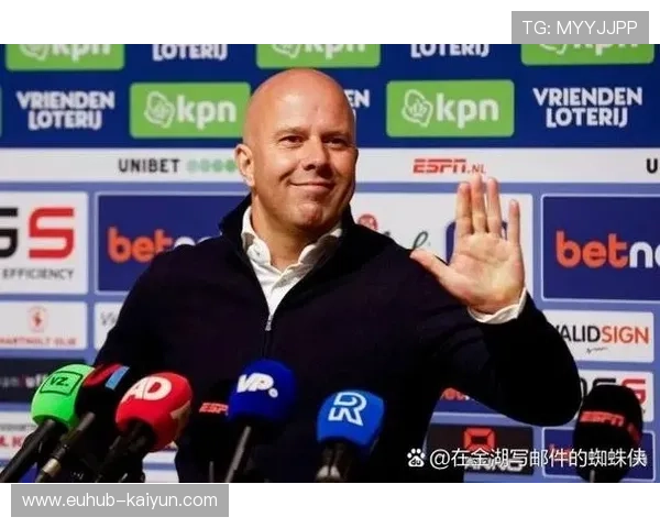 利物浦主帅斯洛特谈双线作战：欧冠士气提振联赛争四信心